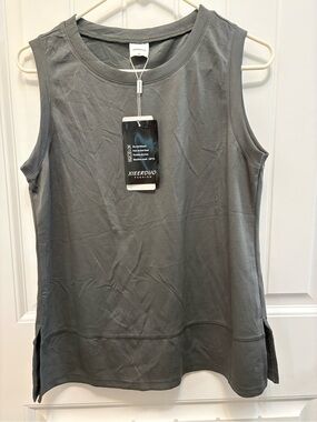 Xieerduo Sleeveless Crewneck Tank Top - Gray. Size Medium. NWT.